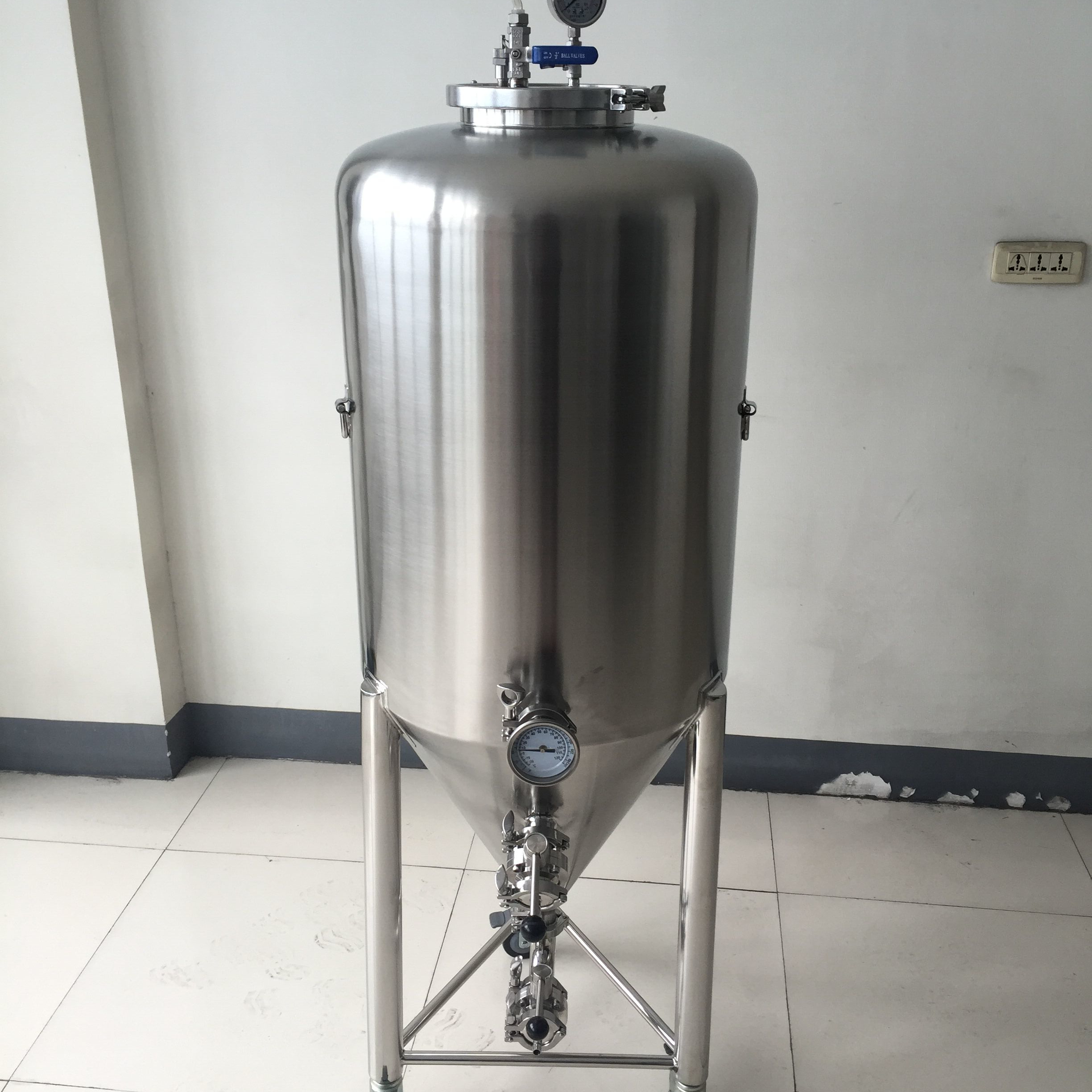 100L double wall fermenter with wheels and drain high pressure