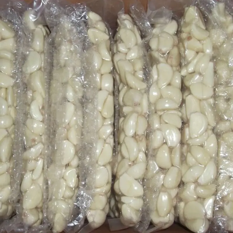 new crop vacuum packed  peeled garlic