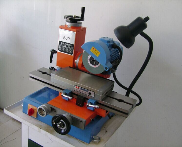 CNC secondhand CE шлифовальный станок с 130*520 мм площадью рабочего стола