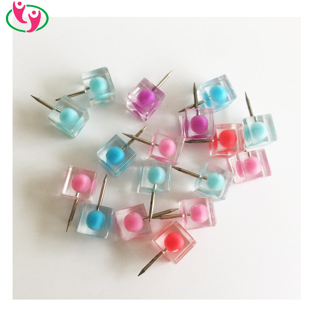 Качество новизны Декоративные кубики Push Pin в разных цветах