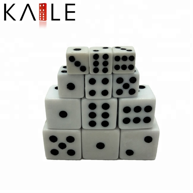 Акриловые игровые кости на заказ