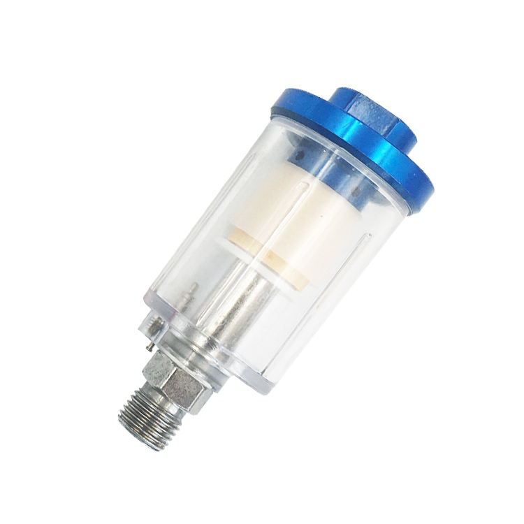 Spray gun oil-water separator