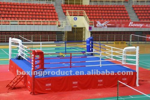 Боксерское кольцо для соревнований