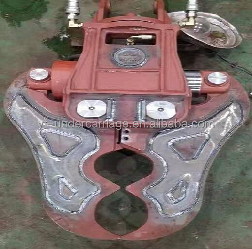Hydraulic & Demolition\ Pincer Action Crusher