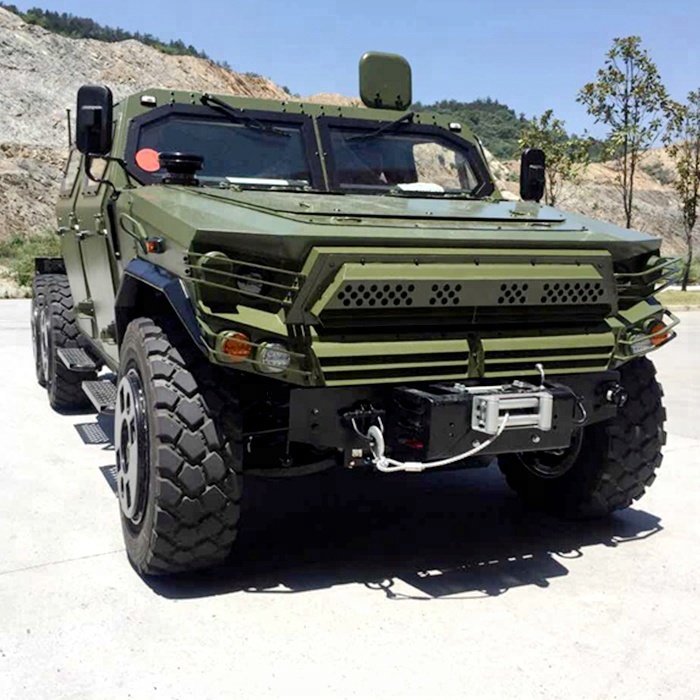 Прочный корпус военное транспортное средство Бронированный 4x4 военных по пересеченной местности транспортного средства