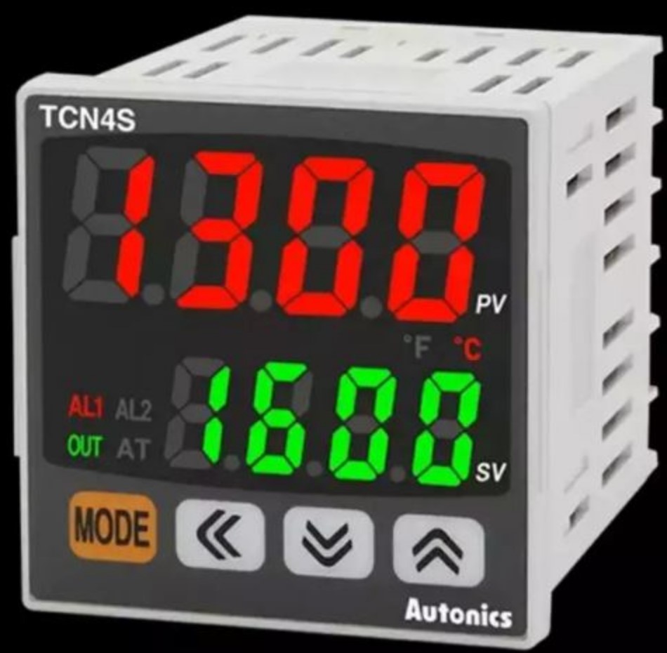 Новый оригинальный TCN4S-24R в наличии на складе