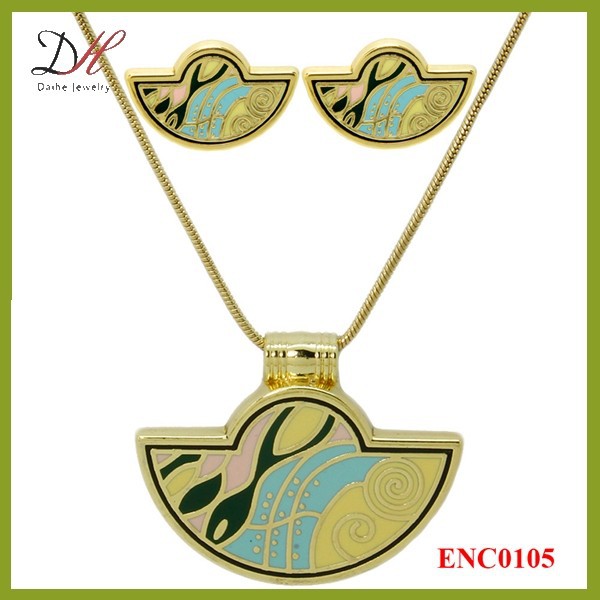 Daihe ENC0105 красивый дизайн кулон эмаль металл комплект