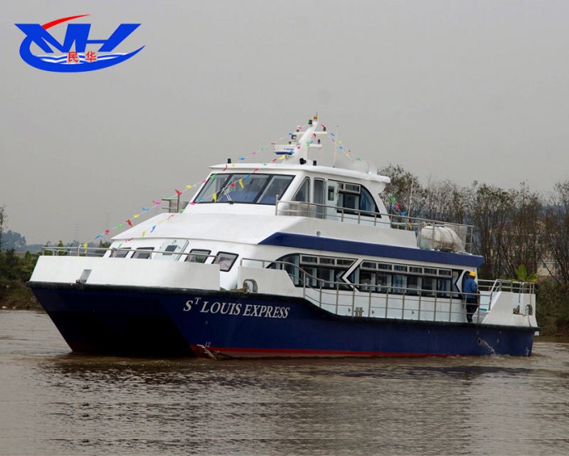 Роскошный 22,8 м/92pax пассажирский паром, высокоскоростной пассажирский паром