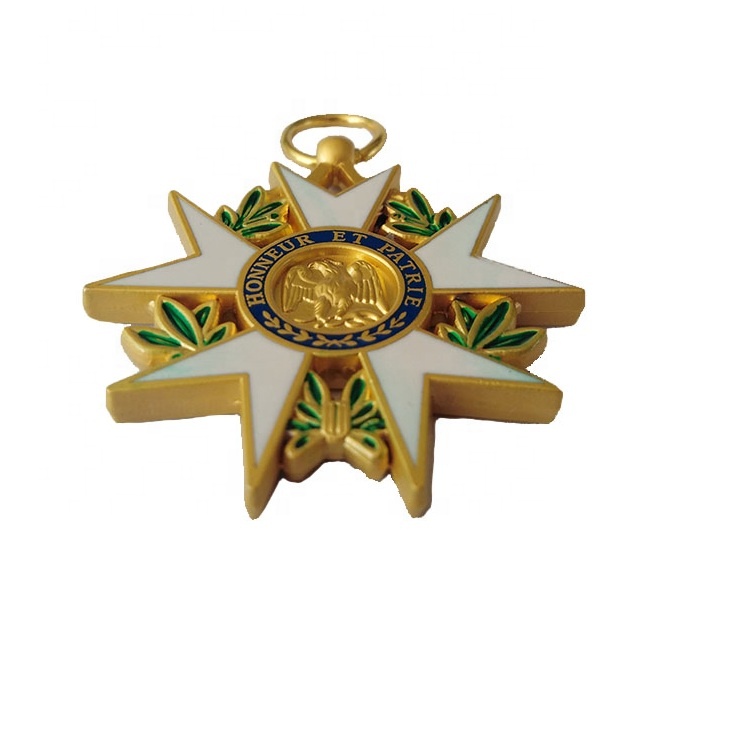 Жесткая эмалированная брошь Военная эмблема позолоченная металлическая медаль
