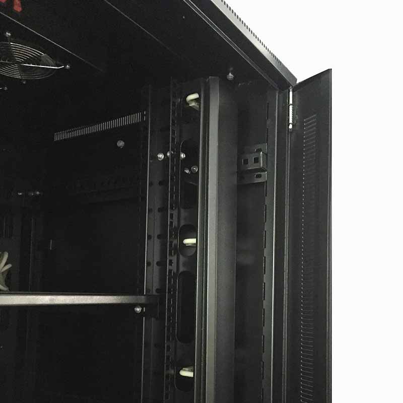 19" rack enclosure