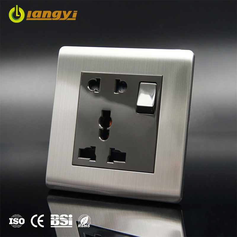 Factory Electrical UK 1 Way Switch Type 2 Pin Multi Function Plug Design Electric Switch Socket