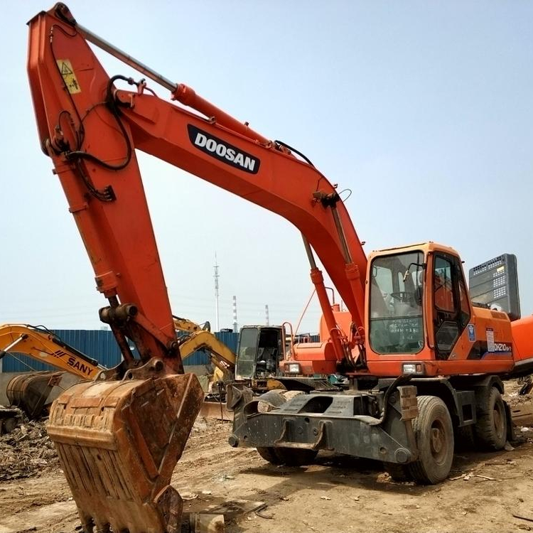 Б/у DOOSAN DH210w-7 колесный экскаватор для продажи
