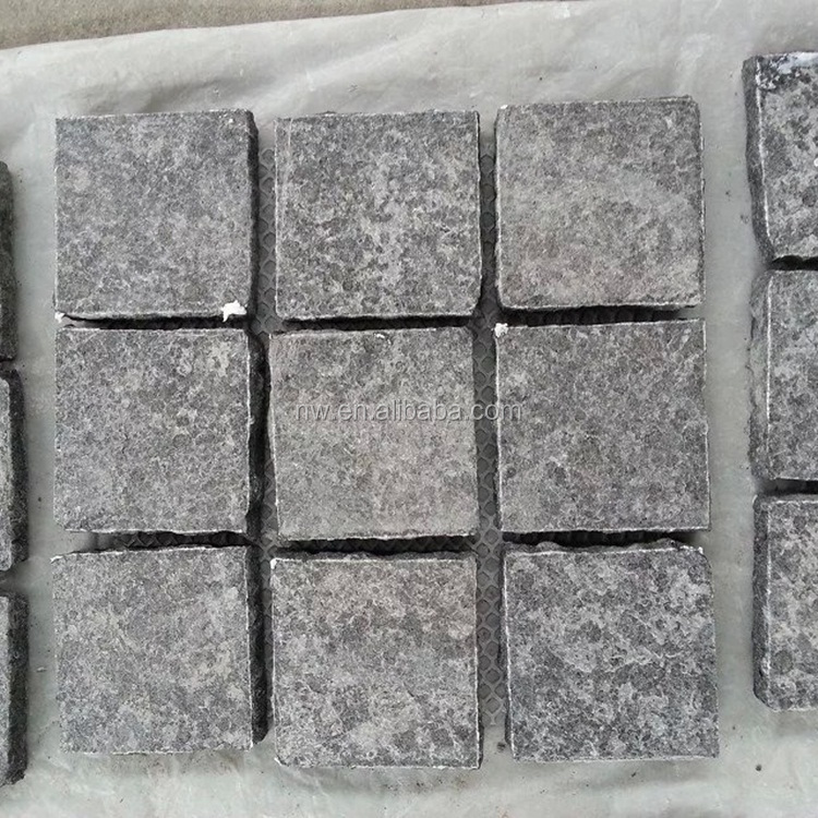 Внешний Paver стиль черный гранит G684 натуральный Сплит Cobble камень на сетки