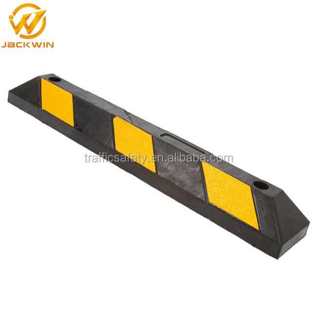 Reflective Anti UV Rubber Wheel Stoppers Parking Curb Stop