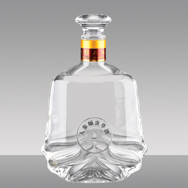 Glass Bottles 500 Ml Brandy Liquor Glass Bottle Wine Clear Screw Cap Cork Luxury Customized for XO & Brandy