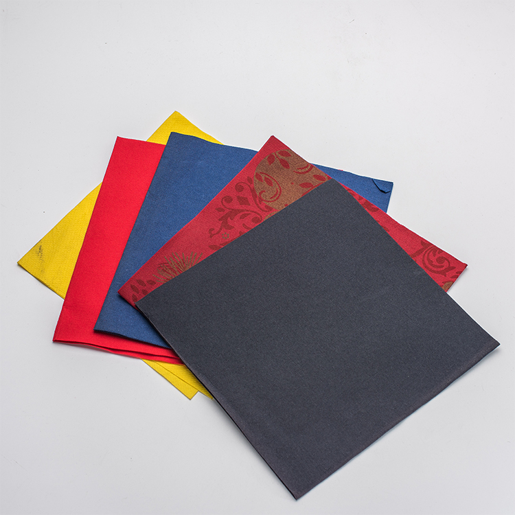 Pure Wood Pulp custom napkins paper disposable thick cocktail napkins Airlaid Napkin For Party Restaurant