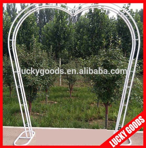 customized heart shape metal garden wedding arch wholesale