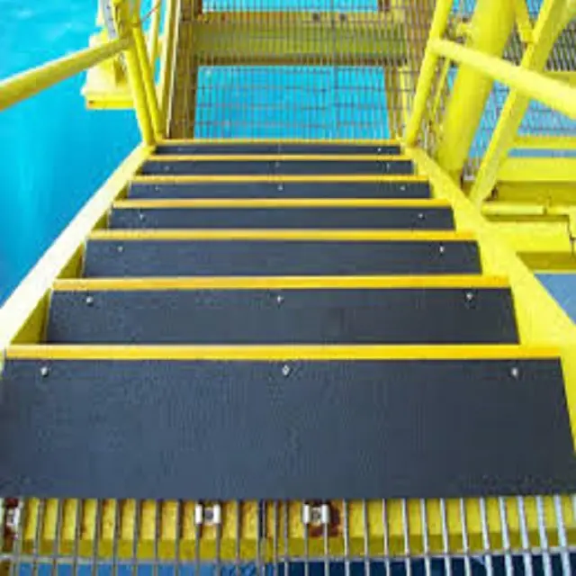 Non-Slip Fiberglass Gratings Outdoor FRP Grating Stairs GRP Stair Treads