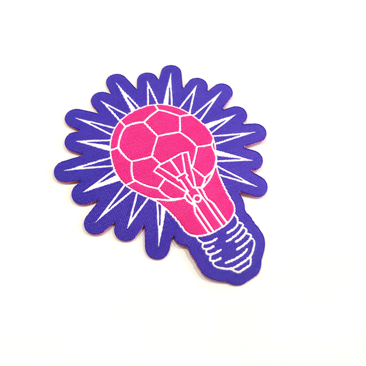 Best selling newest design heat transfer garment decoration custom woven patch woven badge