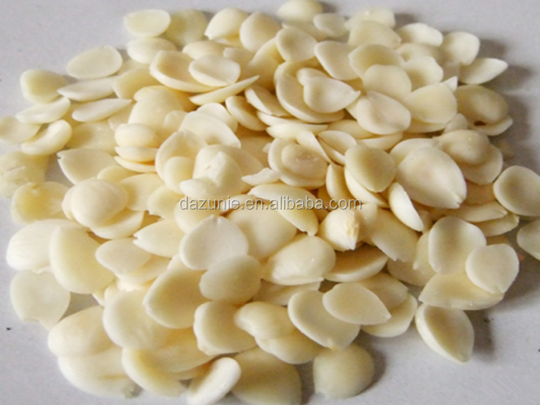 Non-Bitter Blanched Apricot Kernel
