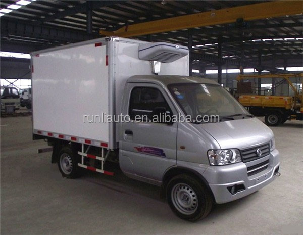 Мини Dongfeng 60hp 4*2 Холодильный грузовик на продажу