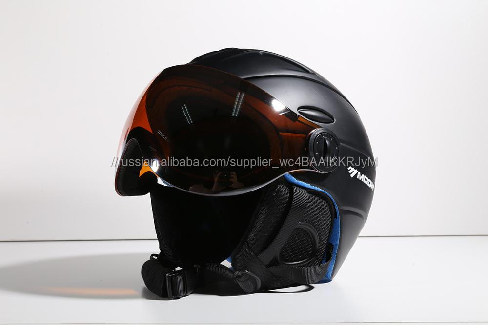2018 MOON Ski Helmet Ultralight Integrally-molded High Quality Professional Snowboard Skateboard Helmet Men Women Multi Colors