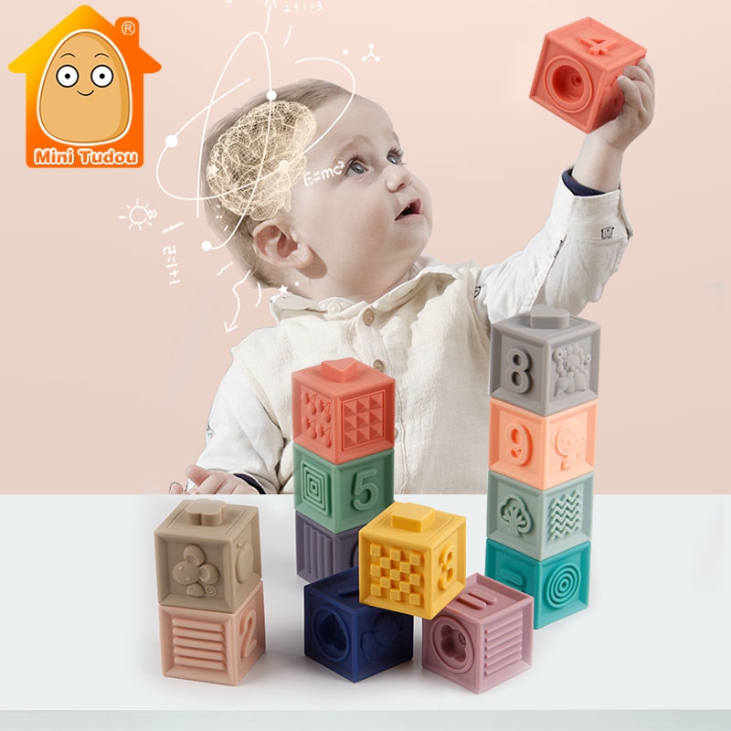 Компания Mini Tudou 12 шт./компл. Детские хватать игрушки строительные блоки 3D сенсорный экран руки и пушистыми помпонами для малышей массажные резиновые Прорезыватели для зубов сжать Ванна мяч надувные игрушки