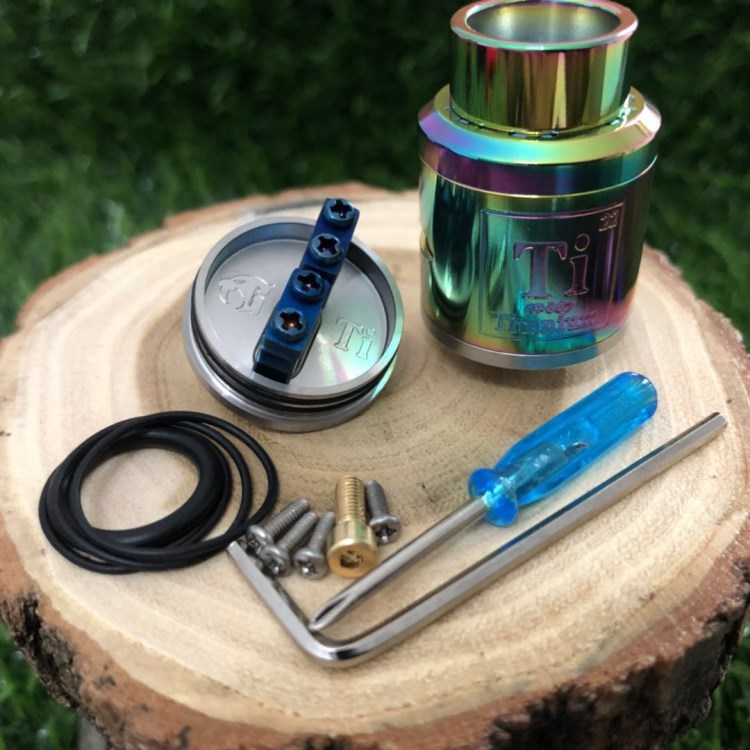Лучшая цена оптом атомайзер Titinium Vape 22 мм 528 1:1 Clone Goon Ti Rda