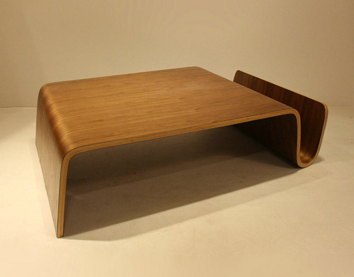 Современный изогнутый журнальный столик из фанеры Mid century от Offi