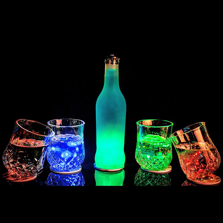 Оптовая продажа, логотип Bar, УФ мигающая бутылка RGB, черная, белая подсветка, промо-наклейка для напитков, чашка, светодиодная подставка