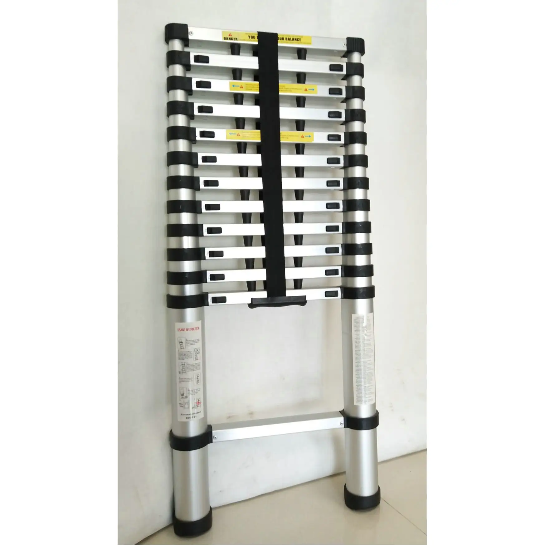 EN131 Sturdy Aluminum Telescopic Extension Ladder with Anti-Pinch