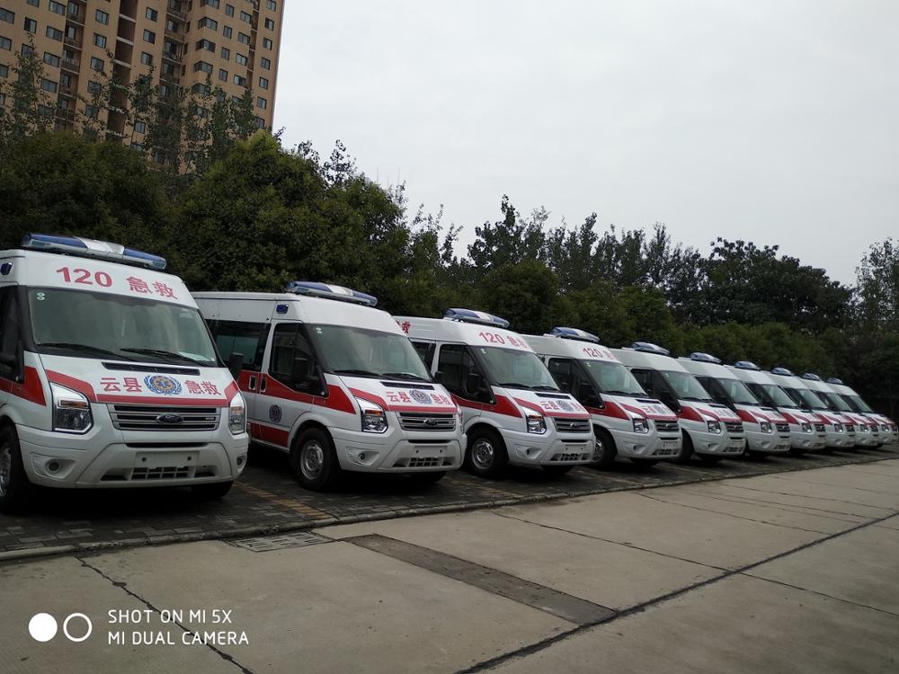 Новый 4*2 ICU скорой помощи с GCC сертификат на продажу