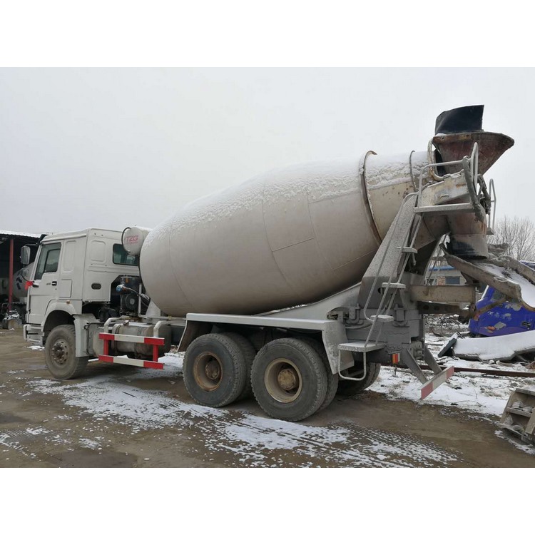 14CBM Sinotruk Howo Used Mixer Truck In Philippines