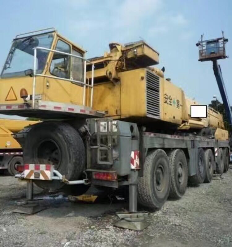 Б/у немецкий оригинальный кран для грузовиков 300 тонн LTM1300 на продажу