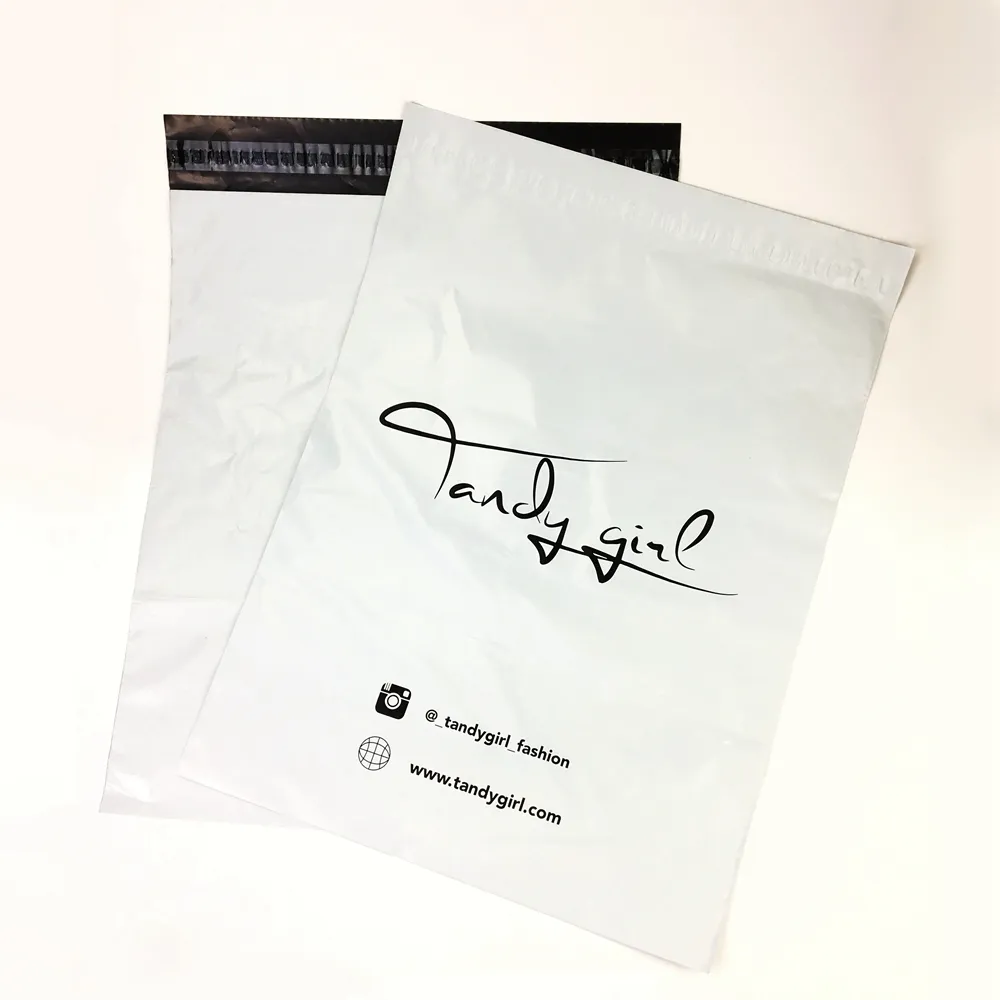 Wholesale Custom Logo Printed plastic postage bag custom black poly mailer bag 8x12 poly mailers