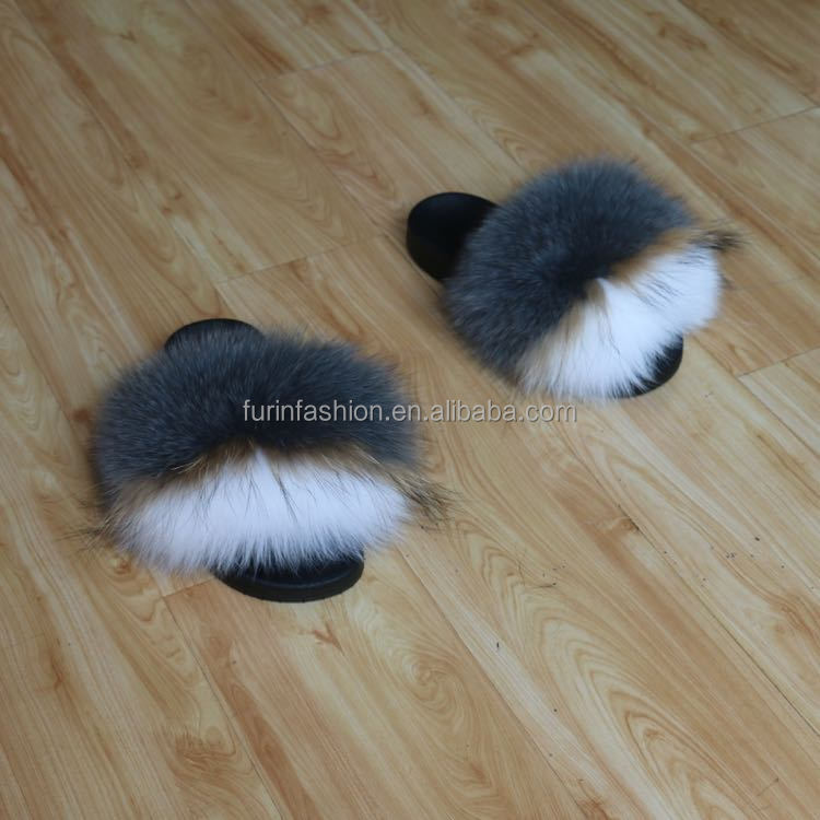 Factory wholesale high quality fashion fox fur Slides Slippers /Sandals with low price for ladies and baby