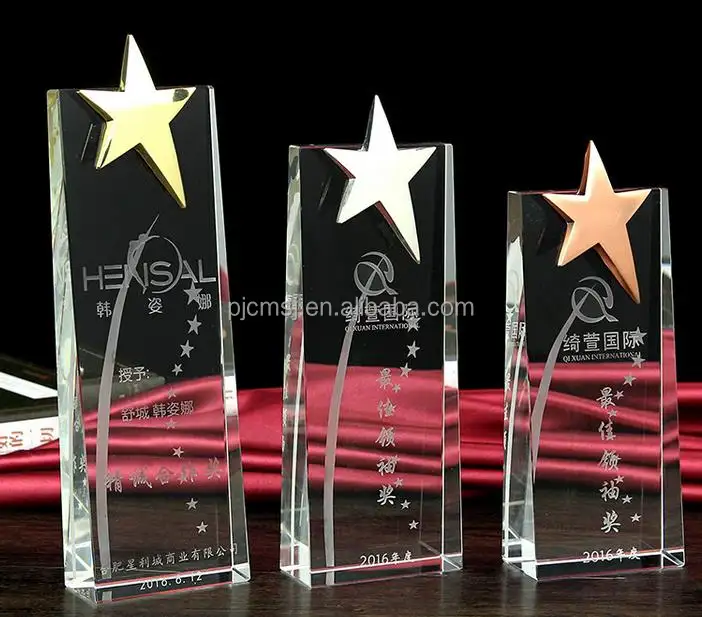 2017 New Design Cheap Star Crystal Glass Trophy