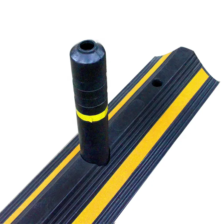 Best Sales Recyclable Road Divider Rubber Traffic Lane Separator Space Separator