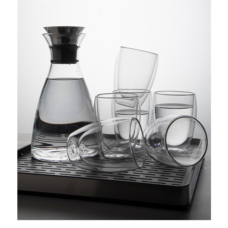 Cheap decorative transparent hot/cold water glass jug with lid