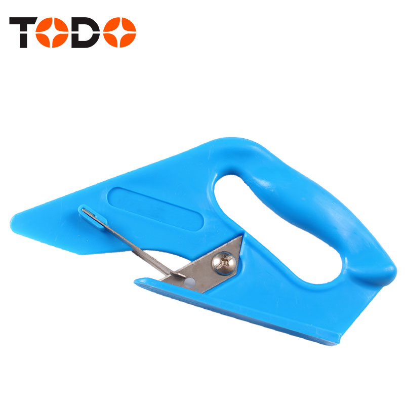 Удобный безопасный нож для коврового покрытия TODO tools