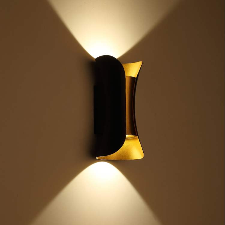 Modern and simple aluminum wall lamp Outdoor waterproof small waist vanity light