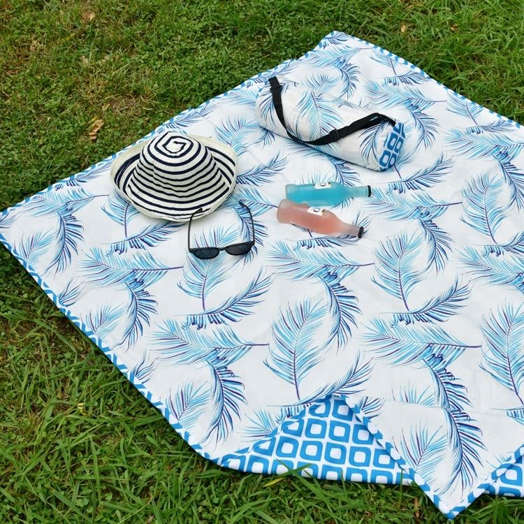 Comfortable Waterproof Outdoor Mattress Folding Portable Camp Mat/Lightweight Sleeping Pad Kids Picnic Mat