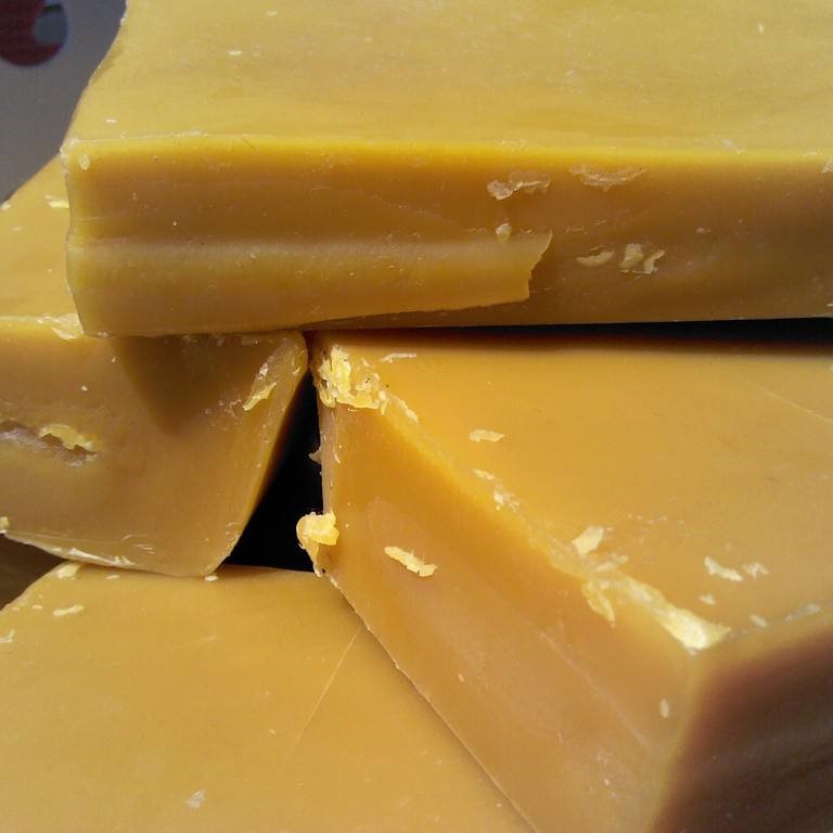 Wholesale bulk raw organic honey beeswax
