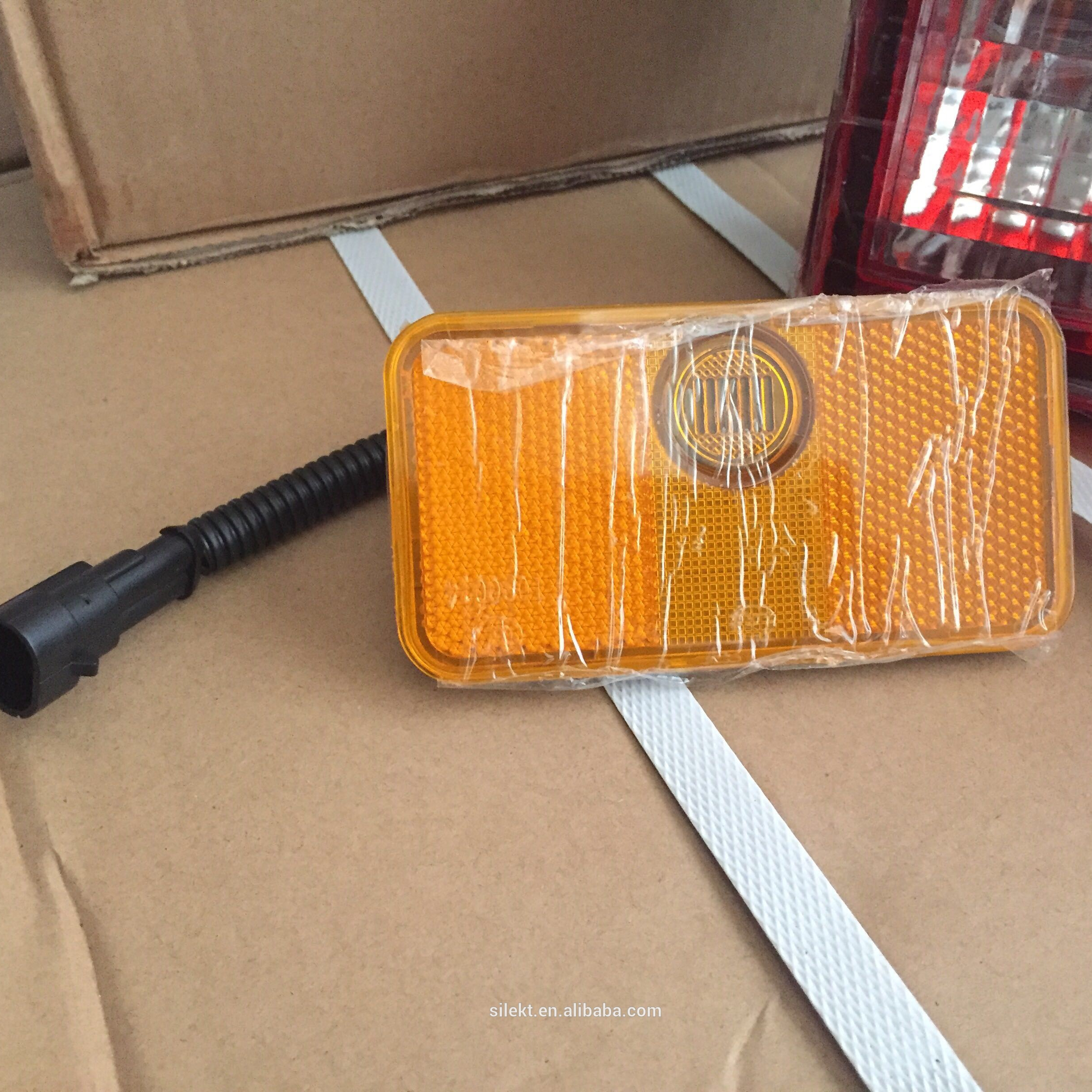 Запчасти howo 371, боковая лампа sinotruk howo WG9925720012