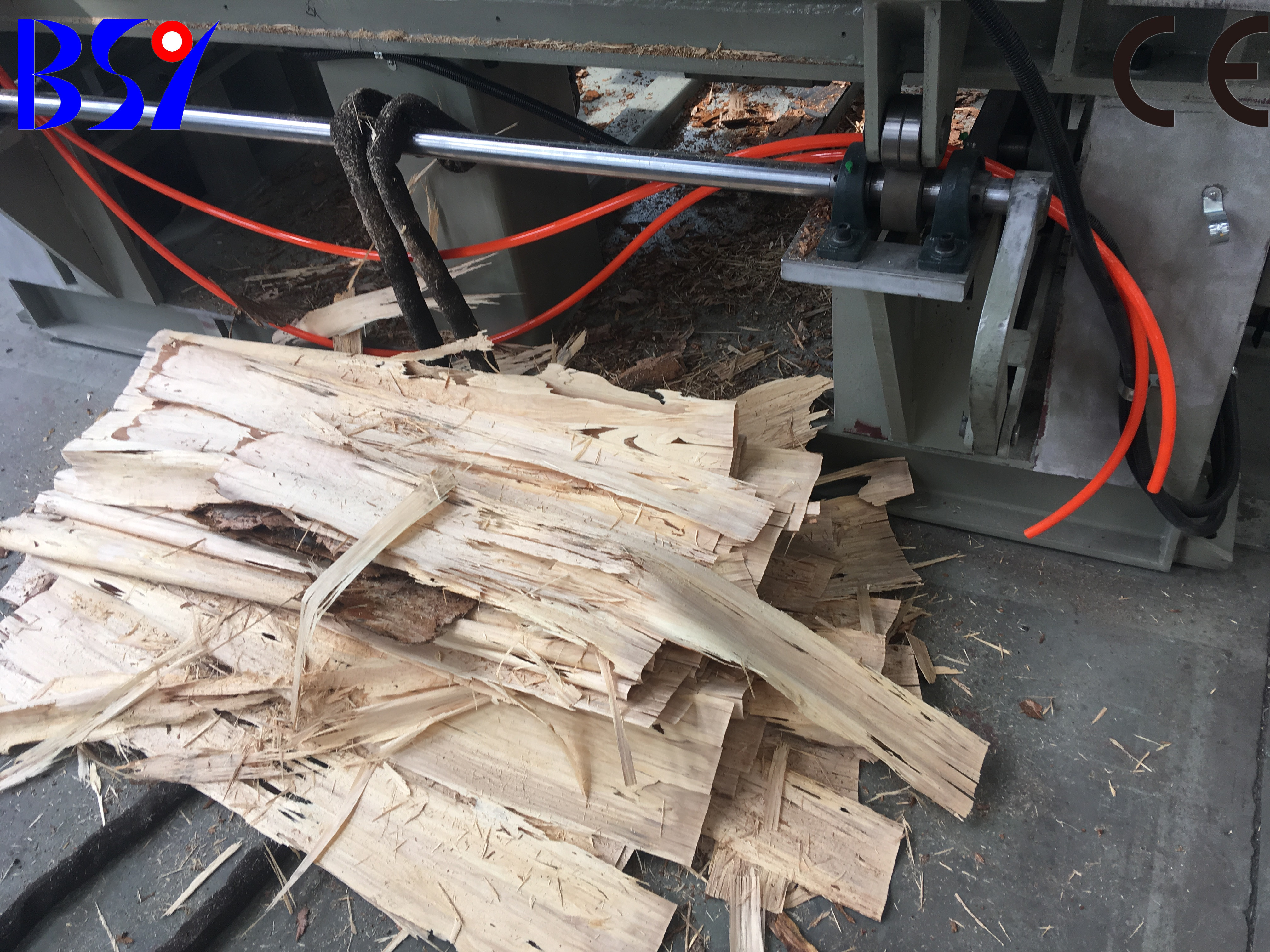 Automatic 4ft and 8ft wood log debarking and rounding machine for veneer peeling line