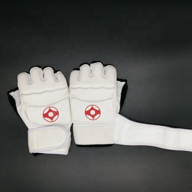 Высокое качество Kyokushin каратэ перчатки Лапы Для карате с длинной лентой