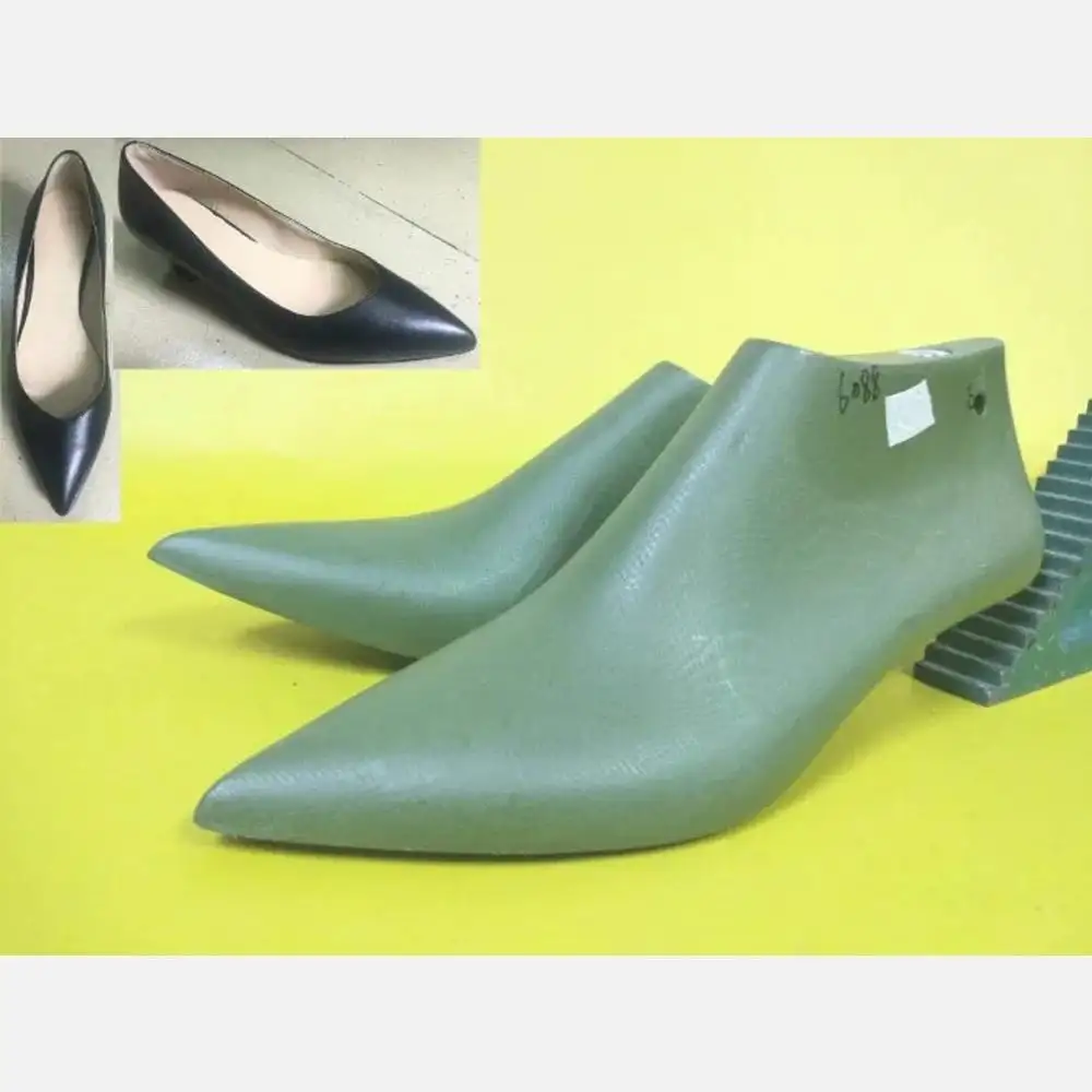 Ladies middle heel pointed toe plastic shoe lasts