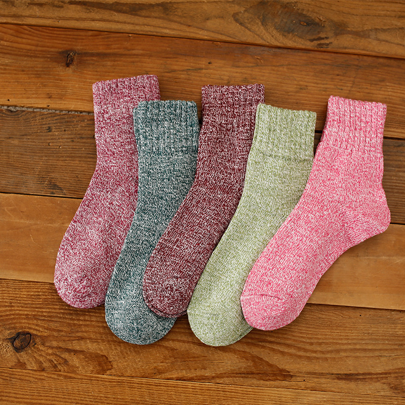 Amazon's new autumn/winter solid color reinforced warm lady rabbit wool wind socks