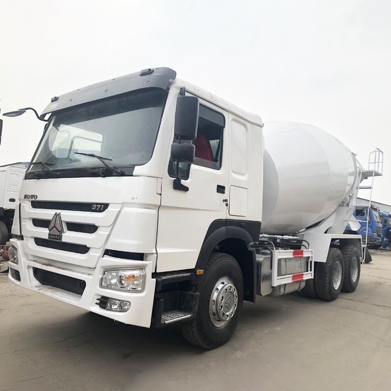 Б/у Бетономешалка Sinotruk howo 6x4 375hp 371hp