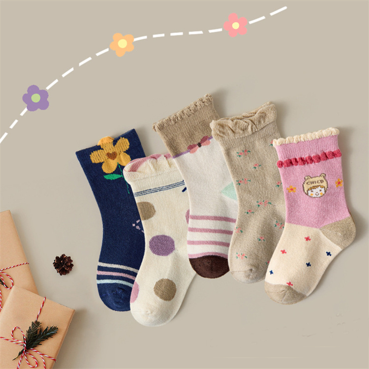 2021 wholesale free samples cotton children's wear kids ruffle color socks